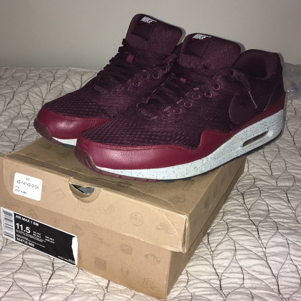 Burgundy Grey airmax 1 Lows Size 11.5